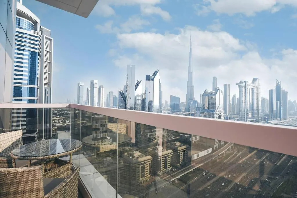 Full Burj Khalifa Views, Central Location Dubai Daire